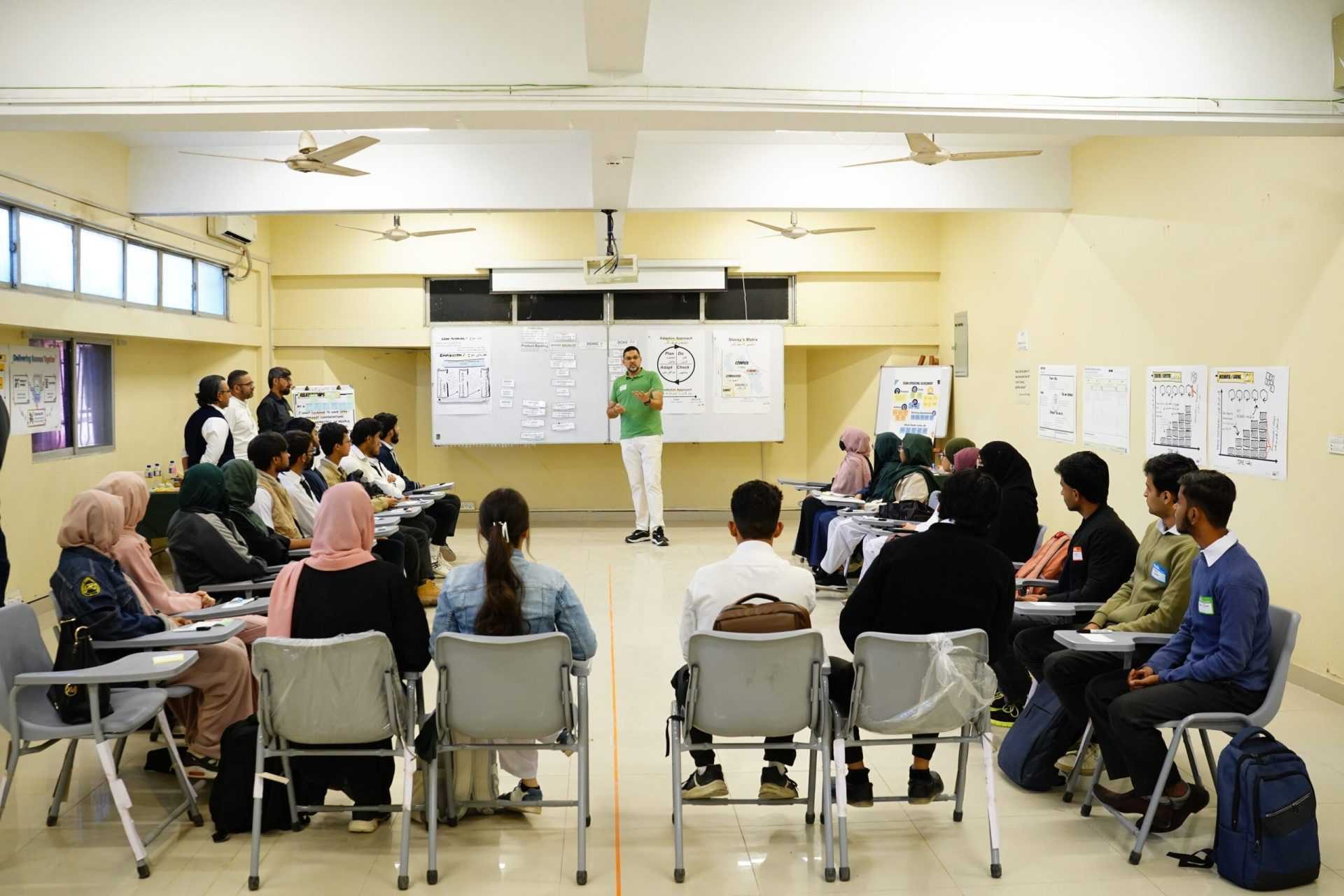 Numu-L-SSUET-10-12-2502791-scaled-rgsiohzv1ky4gj70in1bsy663vdw2qx6zz5hdv8c1s